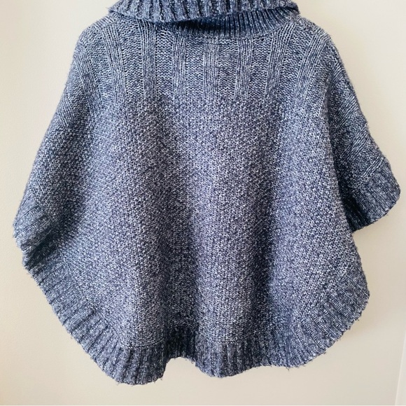 aerie Button Up Poncho Sweater Charcoal Gray Sz XS - Picture 8 of 8